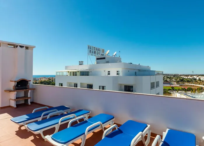 Ξενοδοχείο με διαμερίσματα Janelas Do Mar Turisticos