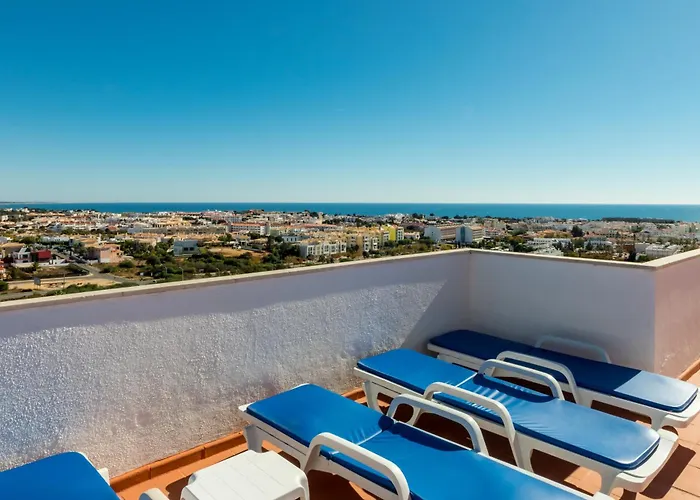 Janelas Do Mar Turisticos Ξενοδοχείο με διαμερίσματα Αλμπουφέιρα