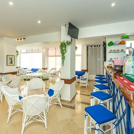 Janelas Do Mar Turisticos 아파트호텔 3*