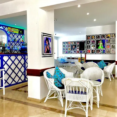 Janelas Do Mar Turisticos 아파트호텔 알부페이라