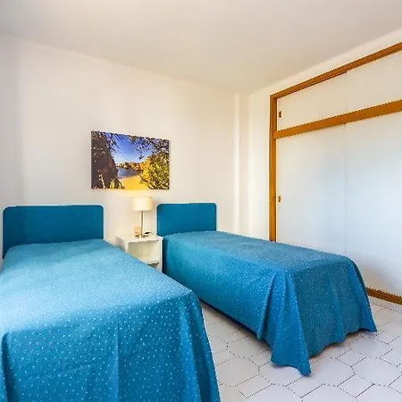 Апарт-отель Janelas Do Mar Turisticos 3*